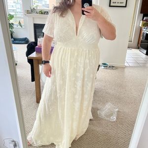 Baltic Born Evelyn Smocked Maxi Dress - 3XL (New with tags on)